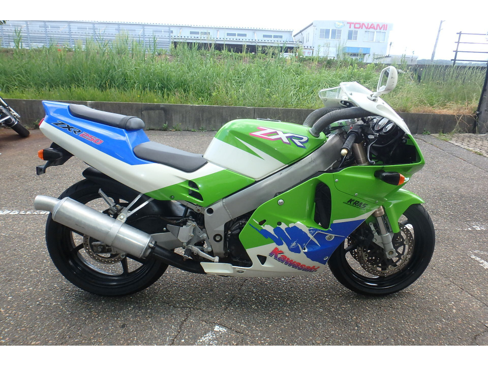 Kawasaki ZXR250