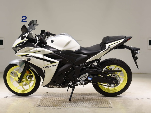 Yamaha YZF-R25 — фото 2