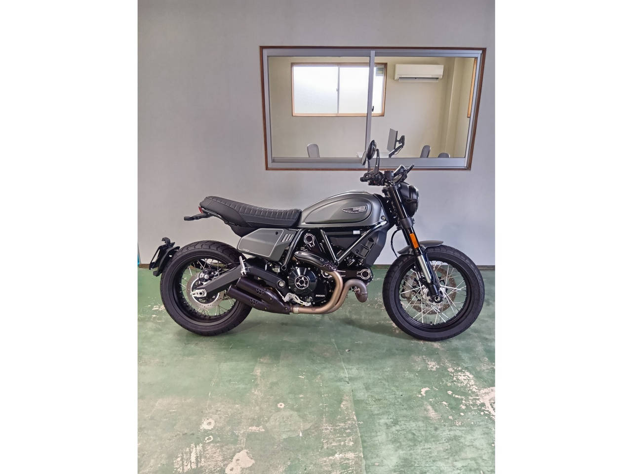 Ducati SCRAMBLER NIGHT SHIFT