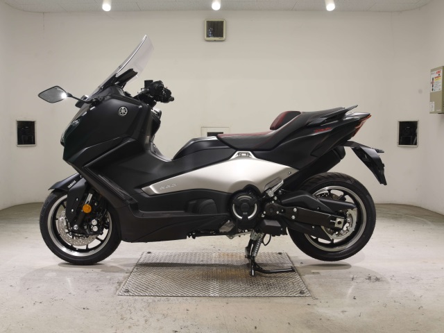 Yamaha T-MAX560 — фото 2