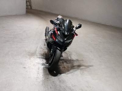Kawasaki NINJA ZX-4R SE — фото 3
