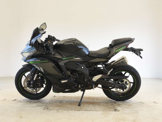 Kawasaki ZX-4R SE — фото 2