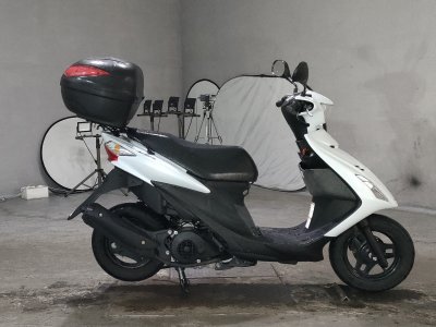 Suzuki V125S
