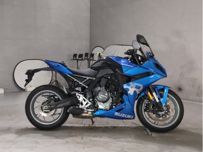 Suzuki GSX-8R
