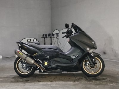 Yamaha T-MAX530