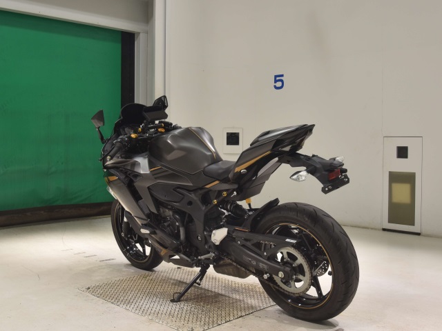 Kawasaki NINJA ZX-25R KRT — фото 6