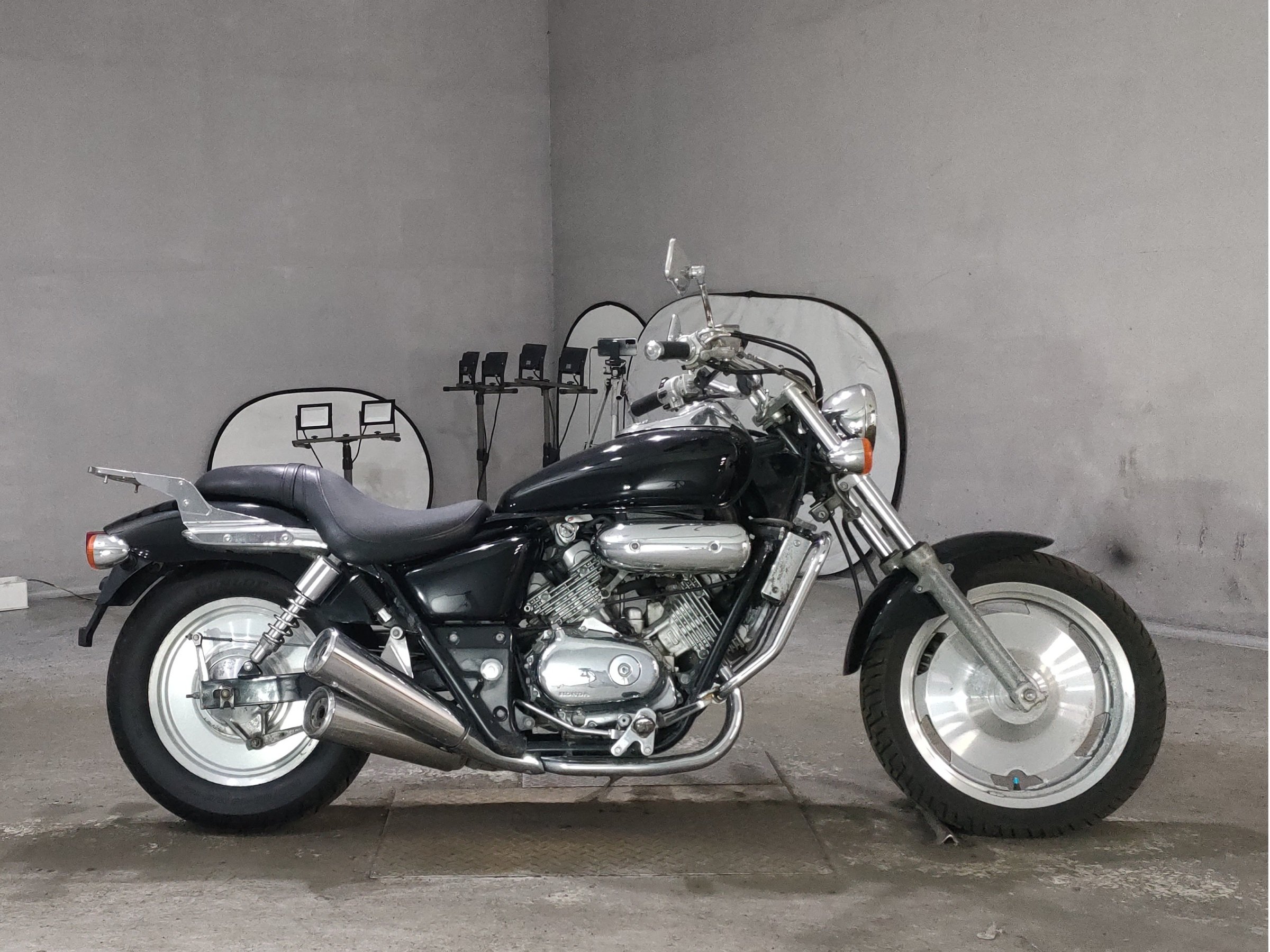 Honda MAGNA250