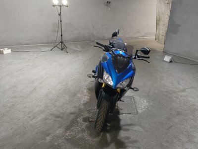 Suzuki GSX-S1000F — фото 3