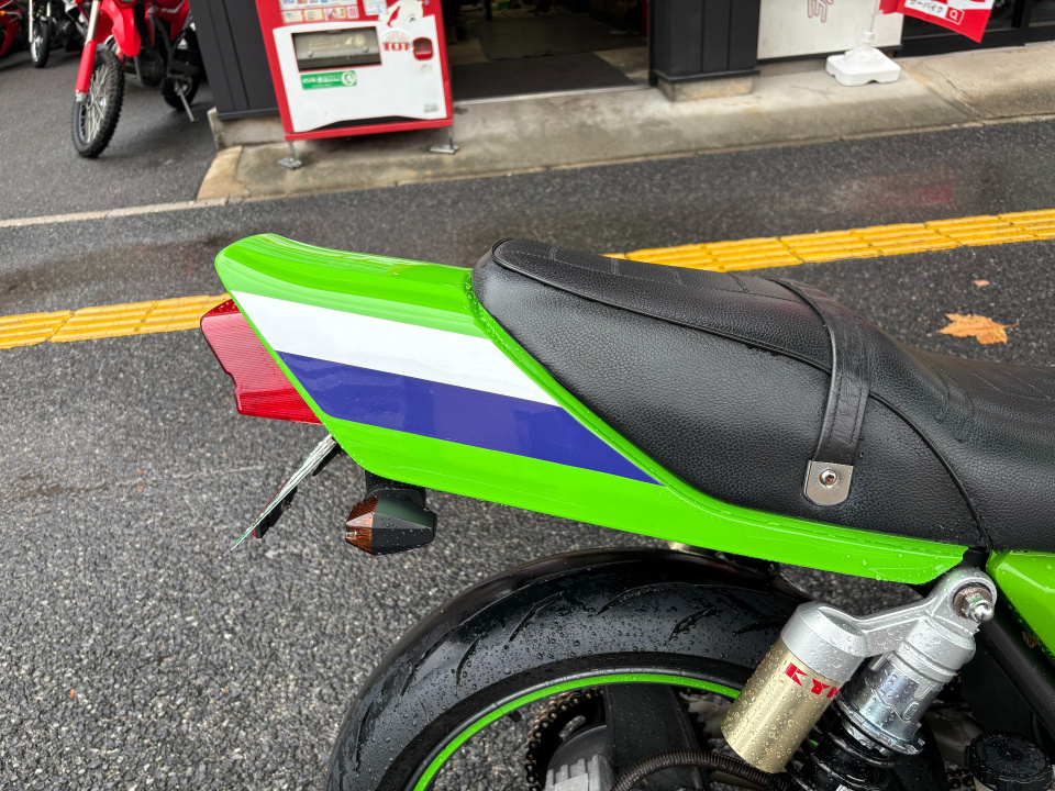 Kawasaki ZRX400 — фото 19