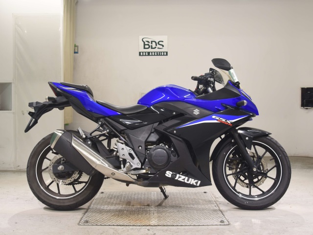 Suzuki GSX250R