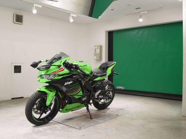 Kawasaki NINJA ZX-25R KRT — фото 4