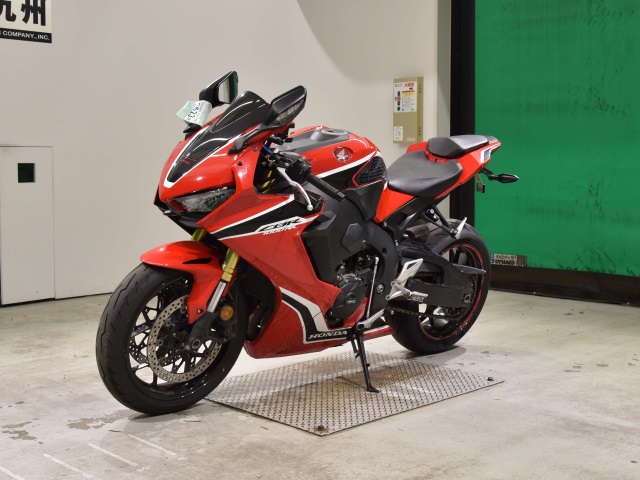 Honda CBR1000RR — фото 4
