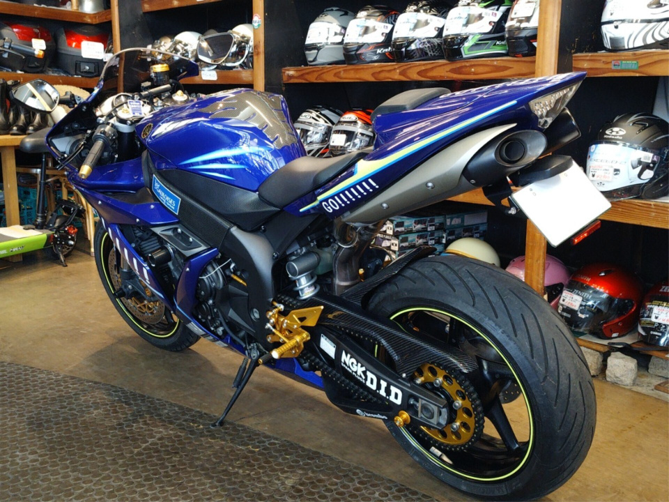 Yamaha YZF-R1 — фото 4