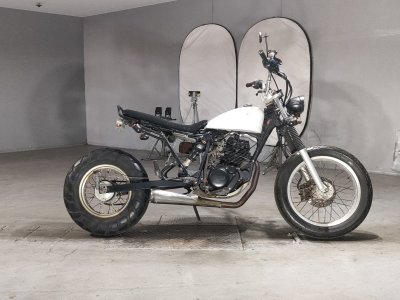 Yamaha TW200