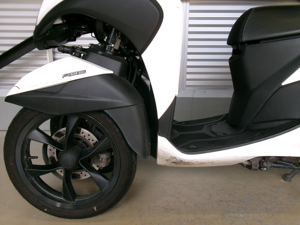 Yamaha TRI CITY 125 ABS — фото 9