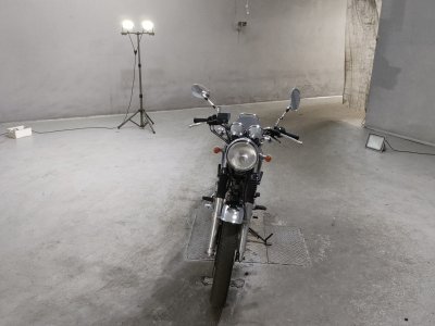 Yamaha SR400 — фото 3