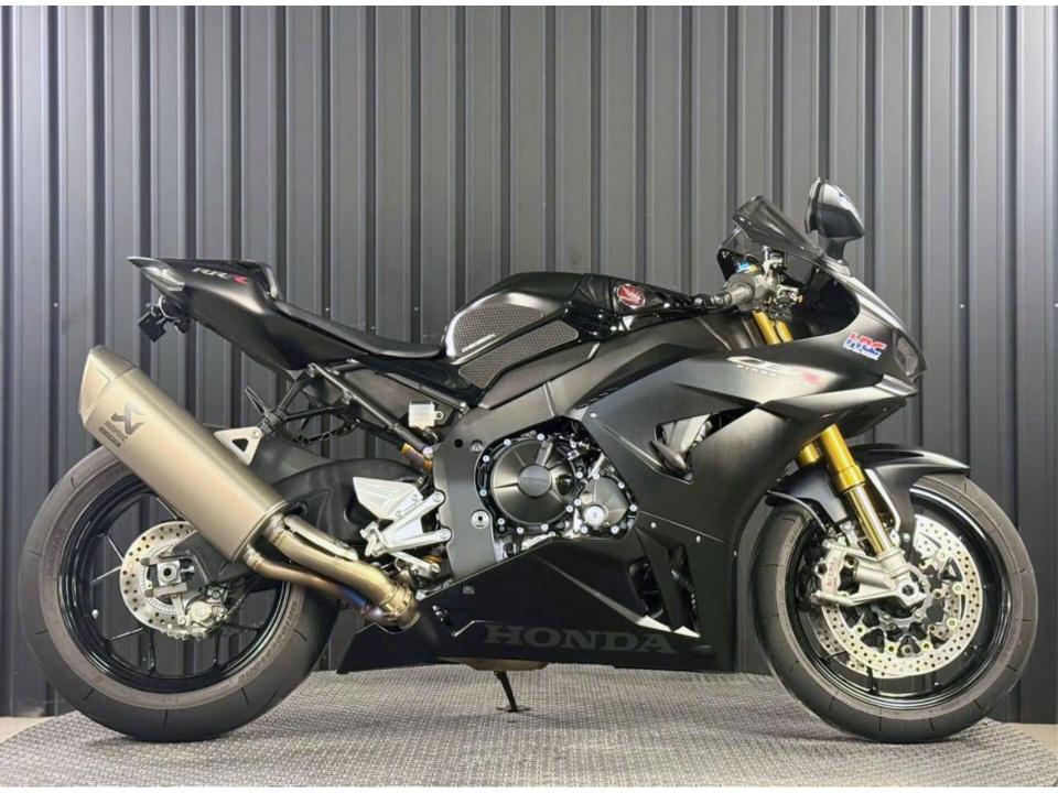 Honda CBR1000RR-R FB — фото 5