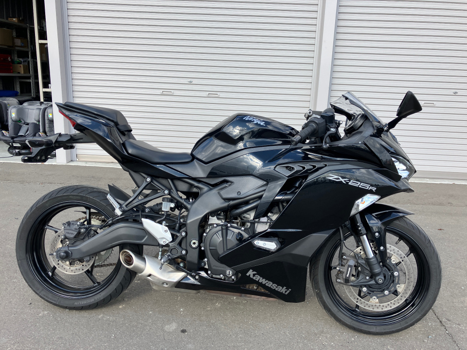 0036] Kawasaki NINJA ZX-25R - ZX250E-A04686