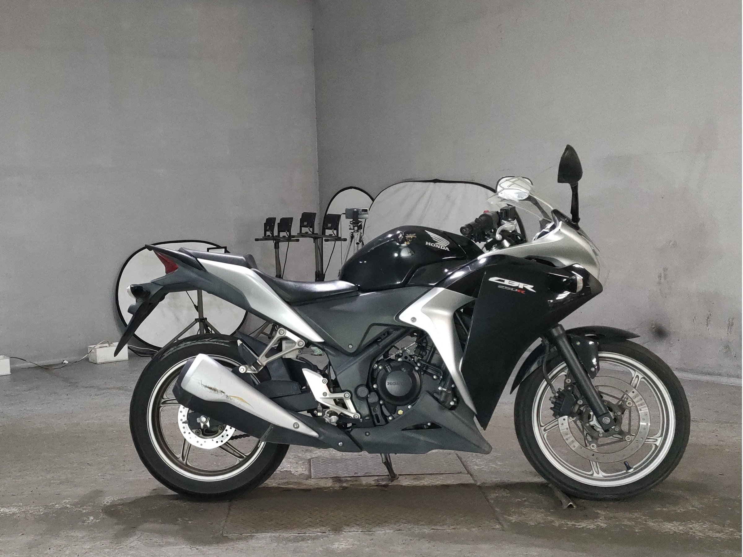Honda CBR250R
