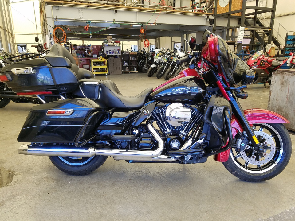 Harley-Davidson ELECTRA GLIDE FLHTK1690