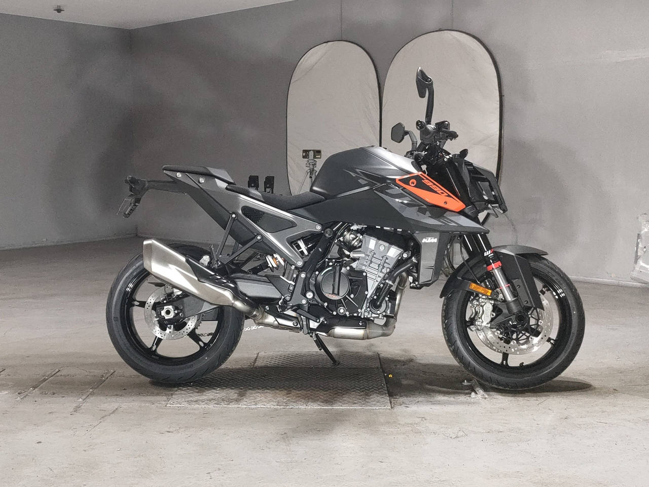 KTM 990 DUKE, zdjęcie 1