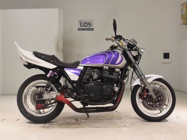 Yamaha XJR400