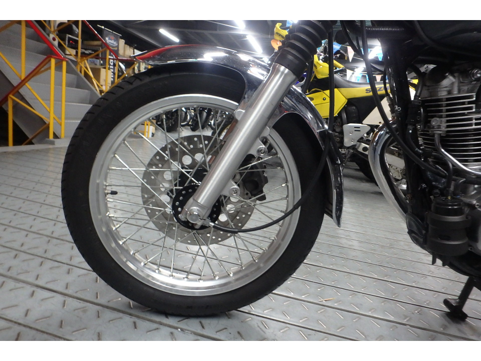 Yamaha SR400 — фото 15