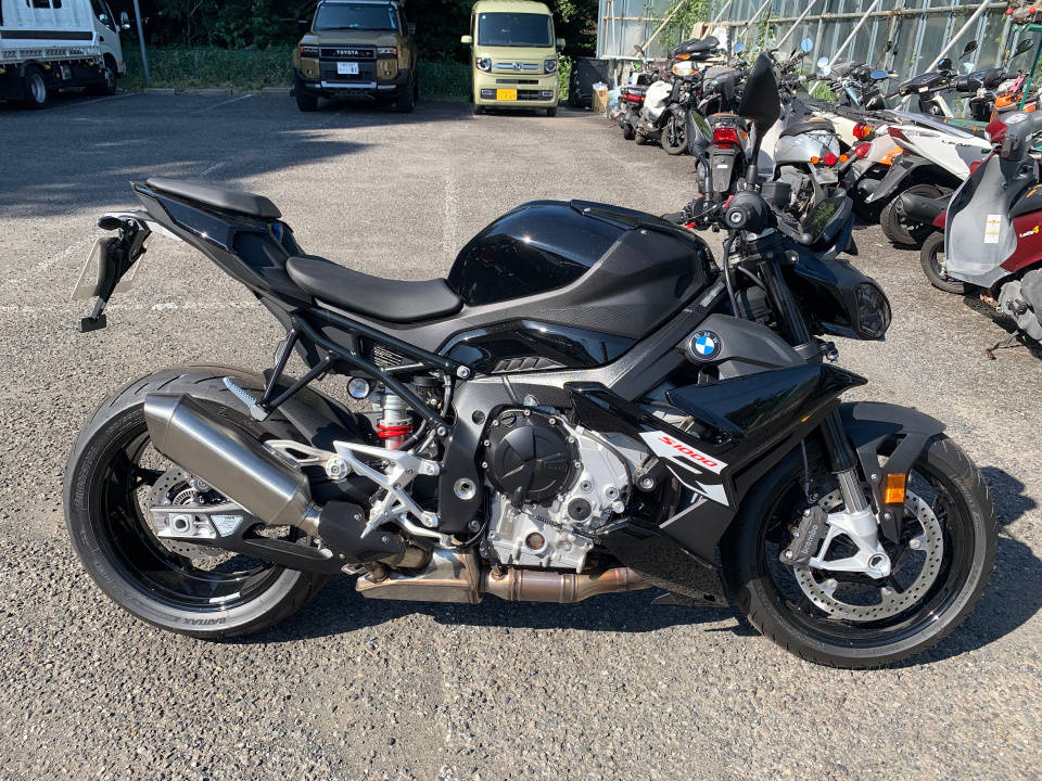 BMW S1000R