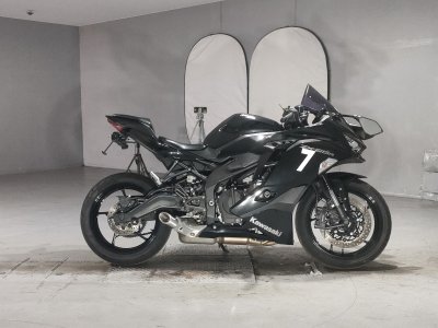2655] Kawasaki NINJA ZX-25R - ZX250E-A19898