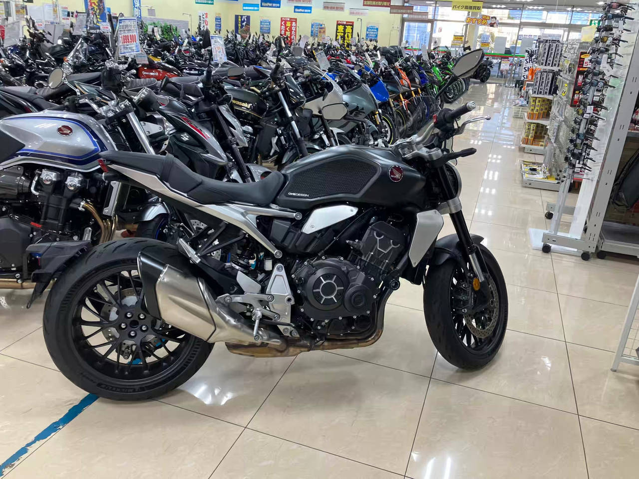 Honda CB1000R
