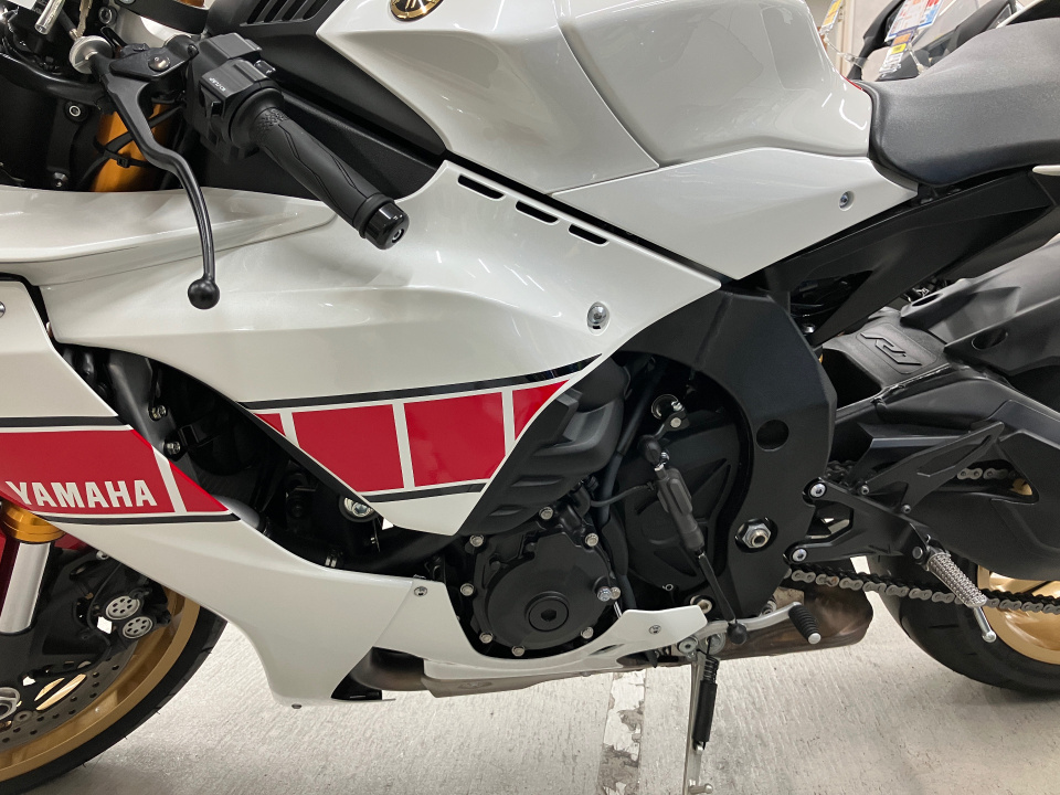 Yamaha YZF-R1 — фото 4