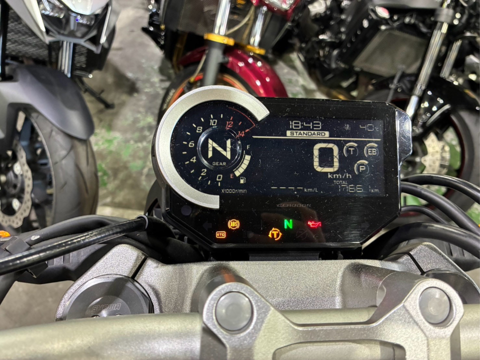 Honda CB1000R — фото 3