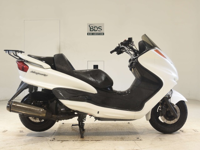 Yamaha MAJESTY250