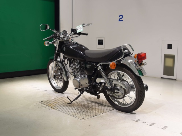 Yamaha SR400 — фото 6
