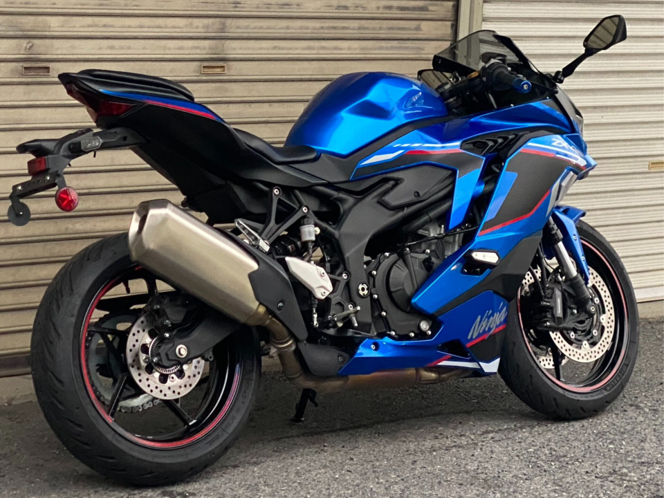 Kawasaki NINJA ZX-4RR — фото 4