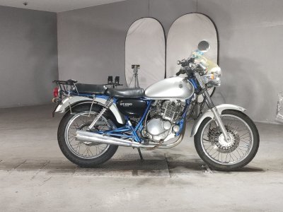 Suzuki ST250E