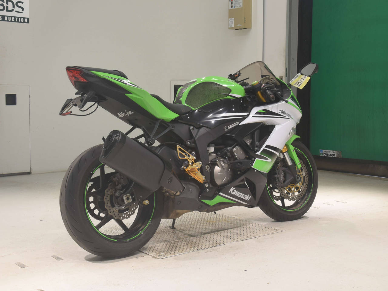 3077] Kawasaki ZX-6RA - JKBZX636EFA016994