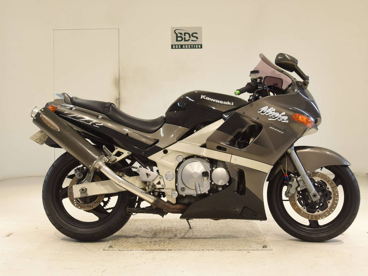 Kawasaki ZZ-R400