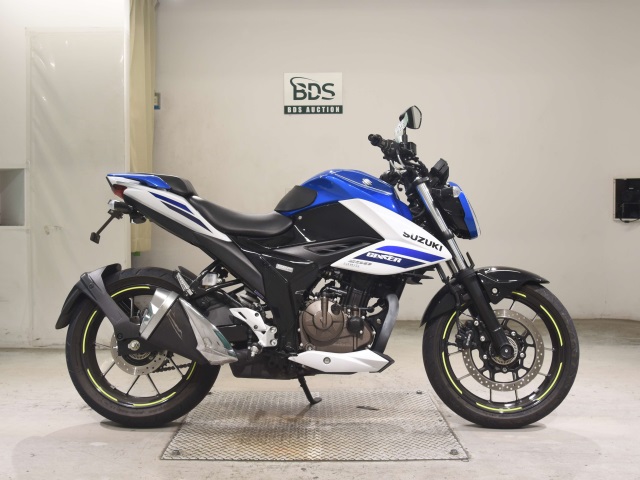 Suzuki GIXXER250