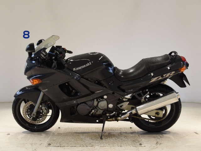 Kawasaki ZZ-R400 — фото 2