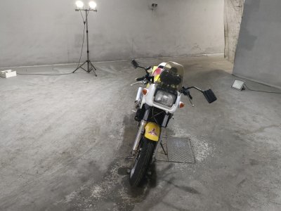 Suzuki RG250 GAMMA — фото 3