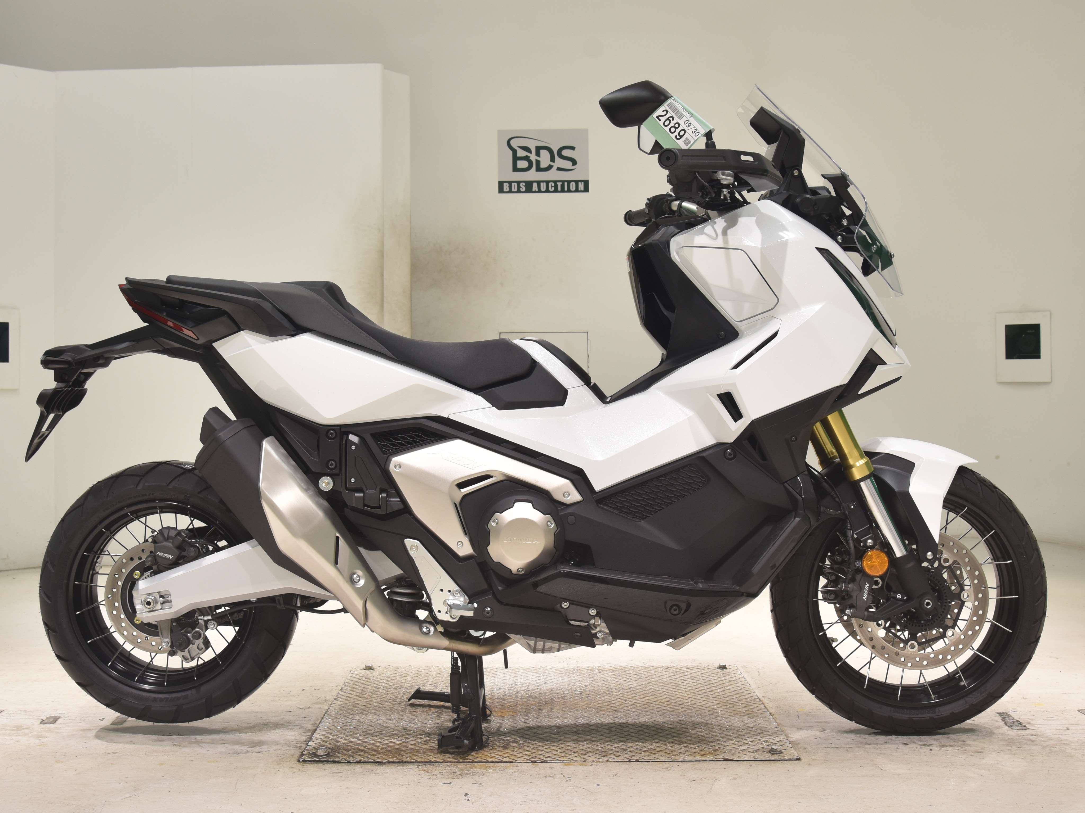Honda X-ADV750-2