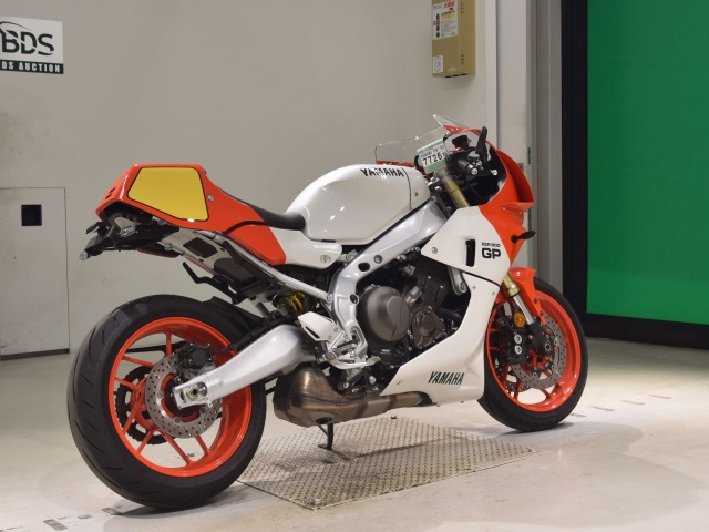 Yamaha XSR900GP — фото 5