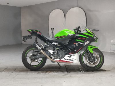Kawasaki NINJA250