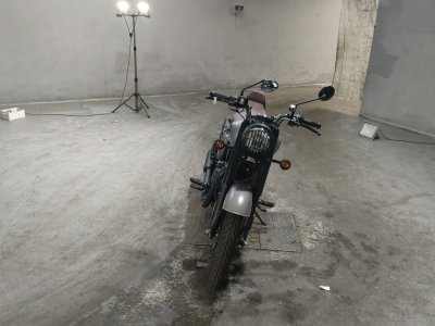 Royal Enfield CLASSIC350 — фото 3