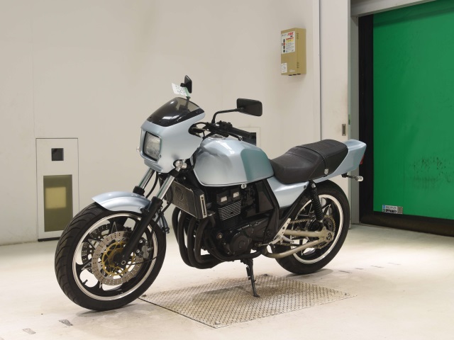 Kawasaki ZRX400 — фото 4