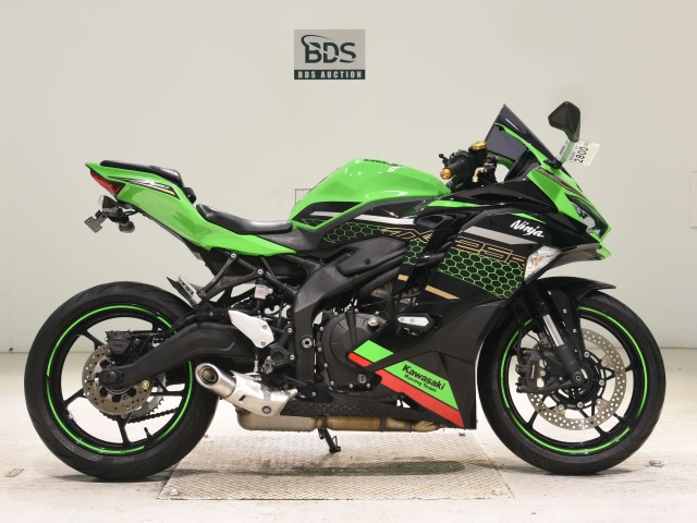 5129] Kawasaki NINJA ZX-25R - ZX250E-A01522