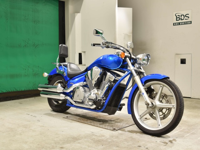 Honda VT1300CS SABRE — фото 3