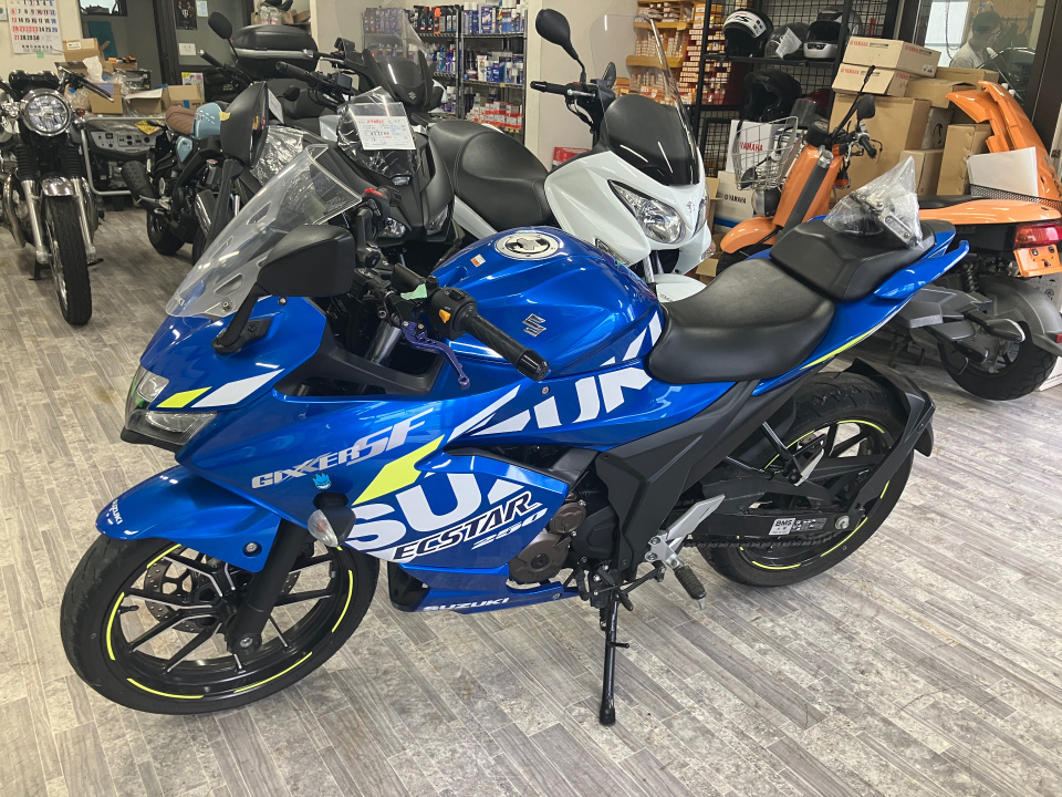 Suzuki GIXXER250SF — фото 2