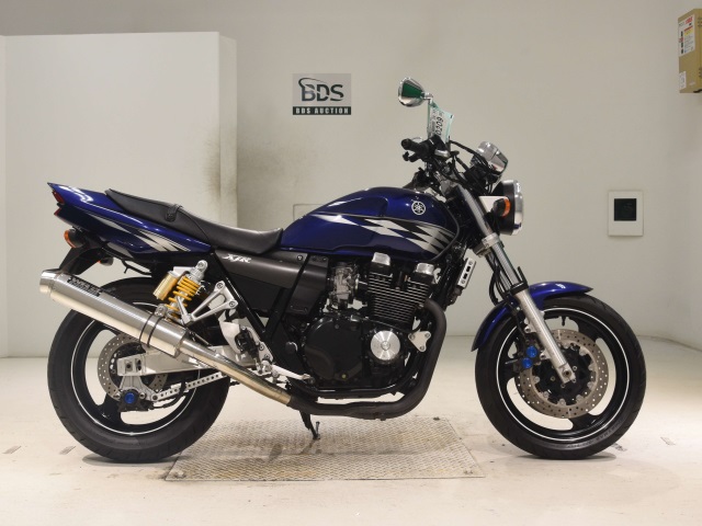 Yamaha XJR400